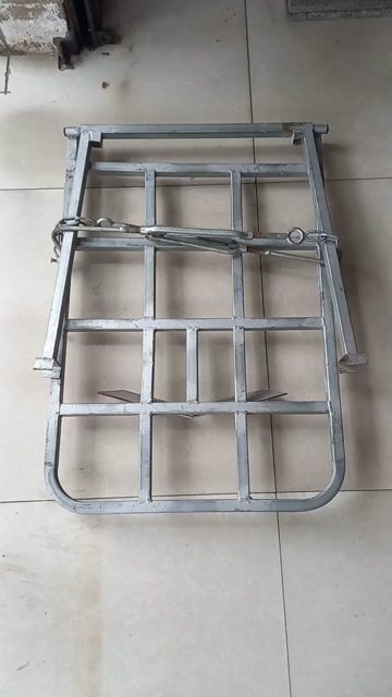 Baga kim loại màu xám cho Air Blade/Vision. Mua bán Phụ tùng xe tại Thị xã Bến Cát Bình Dương được đăng bởi binh nguyen quang hình 1