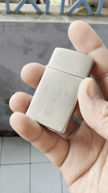 Bật lửa Zippo Slim 03 đã qua sử dụng. Mua bán Đồ sưu tầm, đồ cổ tại Quận 5 Tp Hồ Chí Minh được đăng bởi Hoàng Khôi Lê Phạm hình 1