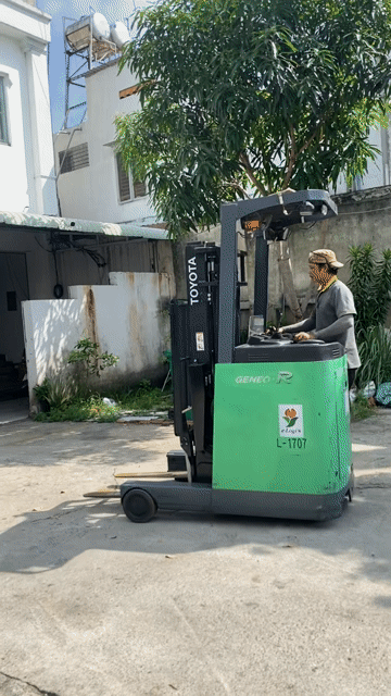 Xe nâng điện đứng 1.4 tấn Toyota. Mua bán Phương tiện khác tại Quận 12 Tp Hồ Chí Minh được đăng bởi Phúc Xe Nâng Nhật Bãi hình 1
