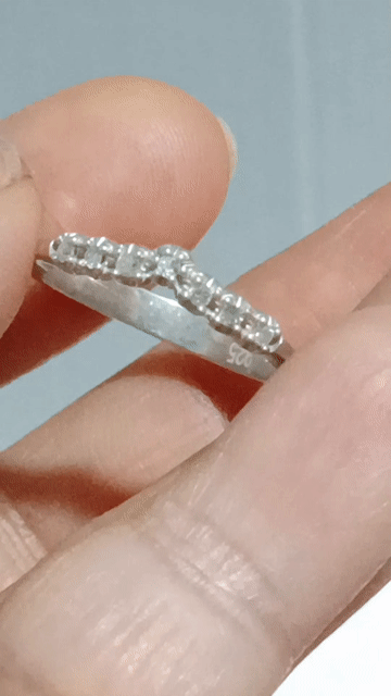Nhẫn bạc 925 đính kim cương thiên nhiên . Mua bán Phụ kiện thời trang khác tại Huyện Cai Lậy Tiền Giang được đăng bởi Phạm Ánh thanh lý hàng hiệu hình 1