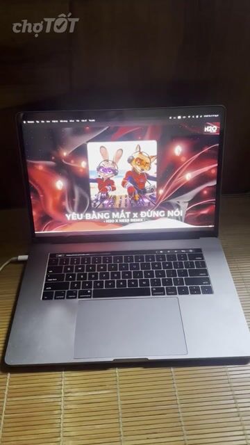 Apple Macbook Pro 2017 i7 16GB/256GB Xám. Mua bán Laptop tại Quận Long Biên Hà Nội được đăng bởi Đào Long Quân hình 1