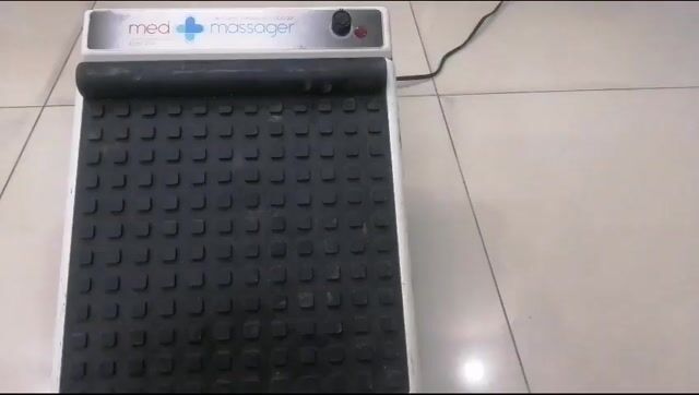 Máy massage chân MedMassager Mỹ ( 120v). Mua bán Nội thất, đồ gia dụng khác tại Thành phố Thủ Đức Tp Hồ Chí Minh được đăng bởi Chau Vu hình 1