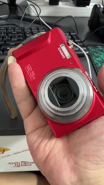 Casio Exilim ZS100 đỏ – Zoom xa, tiện du lịch. Mua bán Máy ảnh, Máy quay tại Quận Cầu Giấy Hà Nội được đăng bởi Đỗ Kỷ hình 1