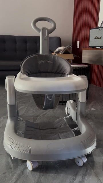 Xe tập đi Babywalker Xám. Mua bán Mẹ và bé tại Huyện Hòa Vang Đà Nẵng được đăng bởi Nguyễn Thị Ngọc Hàn Ny hình 1