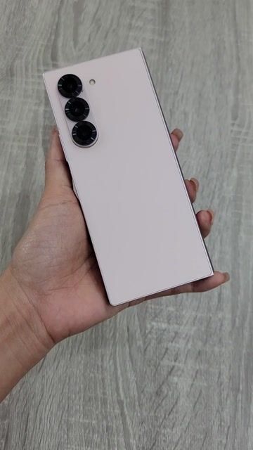 Samsung Z Fold 6 256GB Trắng. Mua bán Điện thoại tại Quận Gò Vấp Tp Hồ Chí Minh được đăng bởi KGPHONE  Điện Thoại Di Động giá tốt  hình 1