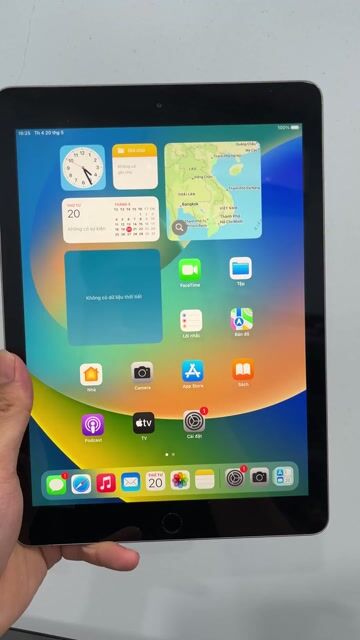 Apple iPad Gen 5 32GB Xám Đen. Mua bán Máy tính bảng tại Quận Hai Bà Trưng Hà Nội được đăng bởi Gia Đồng hình 1