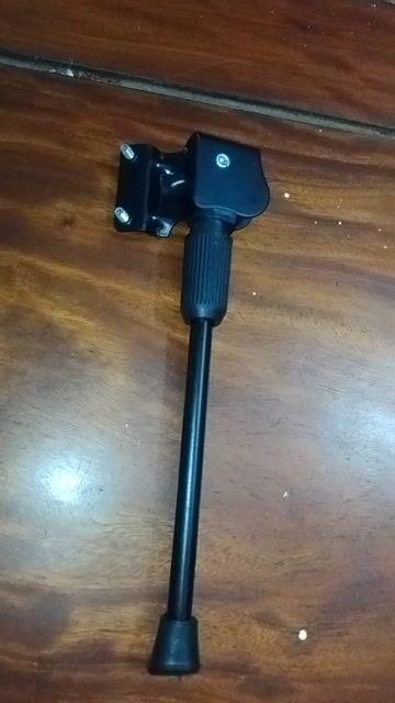 Chân chống xe đạp. Mua bán Phụ tùng xe tại Quận Bắc Từ Liêm Hà Nội được đăng bởi Vũ Văn Thiện hình 1