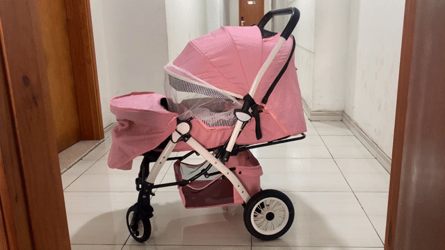 Xe đẩy em bé 2 chiều màu hồng, giá gốc 1tr9. Mua bán Mẹ và bé tại Thành phố Thủ Đức Tp Hồ Chí Minh được đăng bởi Trong Nguyen hình 1