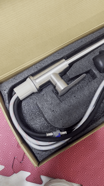 Vòi rửa chén Inox Nóng lạnh. Mua bán Thiết bị vệ sinh, nhà tắm tại Quận 1 Tp Hồ Chí Minh được đăng bởi Thiết Bị Vệ Sinh Nhà Bếp Kim Cương hình 1