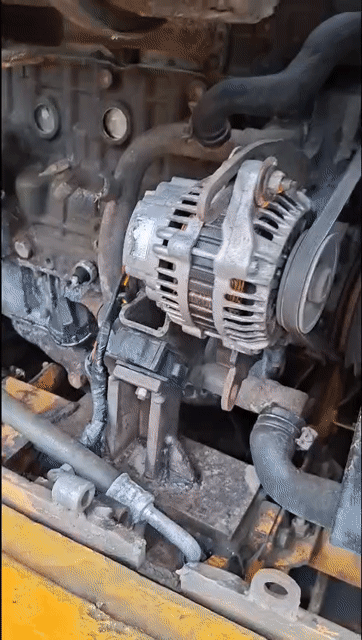Xe cuốc bánh lốp Hyundai EW55B Vàng, Trắng. Mua bán Phương tiện khác tại Quận Bình Tân Tp Hồ Chí Minh được đăng bởi A Huy Nguyễn hình 1