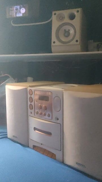 Loa nghe nhạc AIWA (SONY). Mua bán Tivi, Âm thanh tại Thành phố Châu Đốc An Giang được đăng bởi Võ Thiên Hoàng Khang hình 1
