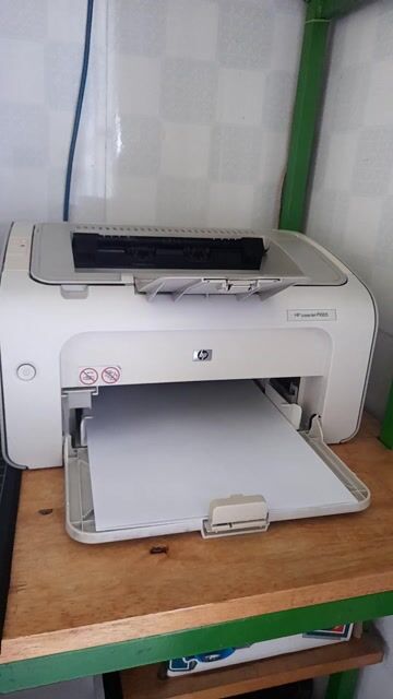 Máy in laser HP P1005 sáng đẹp bền mực mới bh 1th. Mua bán Đồ dùng văn phòng tại Thành phố Thủ Dầu Một Bình Dương được đăng bởi Phú Dương  hình 1
