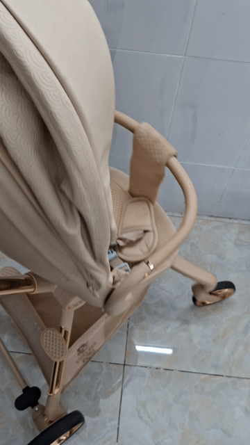 Xe đẩy em bé Vinng Q11 gấp gọn. Mua bán Mẹ và bé tại Quận Tân Bình Tp Hồ Chí Minh được đăng bởi T Bảo hình 1