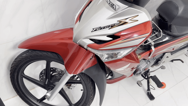 Honda Future X Đỏ bạc. Mua bán Xe máy tại Quận 8 Tp Hồ Chí Minh được đăng bởi Gia Hào hình 1