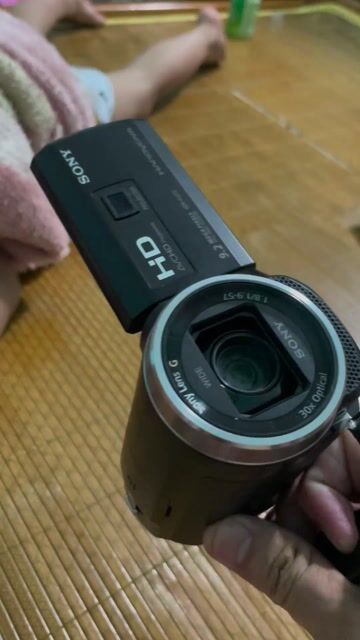 Máy quay phim Sony PJ675 Đen. Mua bán Máy ảnh, Máy quay tại Huyện Hoàng Sa Đà Nẵng được đăng bởi minh quang hình 1