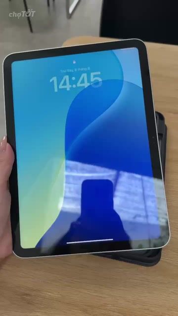 Apple iPad (thế hệ 10) 64GB Bạc Mới 99%. Mua bán Máy tính bảng tại Thành phố Thủ Dầu Một Bình Dương được đăng bởi Nguyễn Ngọc Phương Linh hình 1