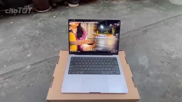 MacBook 14 M1Pro / 16G / 512G Xám GRAY / FULL SẠCH. Mua bán Laptop tại Quận 3 Tp Hồ Chí Minh được đăng bởi Tèo hình 1