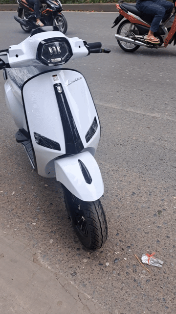Xe máy điện Lavia GX Trắng Mới 100% Có Trả Góp. Mua bán Xe máy tại Quận Đống Đa Hà Nội được đăng bởi Thiên Hương hình 1