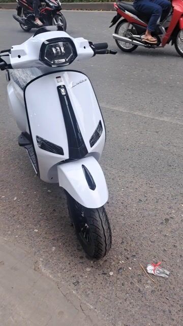 Xe máy điện Lavia GX Trắng Mới 100%. Mua bán Xe máy tại Quận Đống Đa Hà Nội được đăng bởi Thiên Hương hình 1