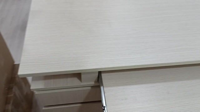 Bàn làm việc gỗ MDF 1200*600mm. Mua bán Bàn ghế tại Quận 10 Tp Hồ Chí Minh được đăng bởi Oanh hình 1