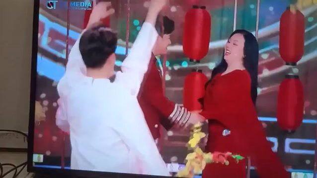 Smart TV samsung 40 inch đẹp sắc nét. Mua bán Tivi, Âm thanh tại Quận Tân Phú Tp Hồ Chí Minh được đăng bởi Nguyễn Thị Hường hình 1