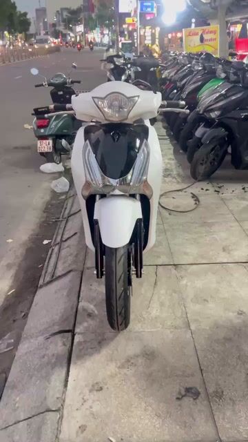 Honda SH 150 2015 Trắng Đã qua sử dụng. Mua bán Xe máy tại Quận Tân Phú Tp Hồ Chí Minh được đăng bởi Tuanduy hình 1