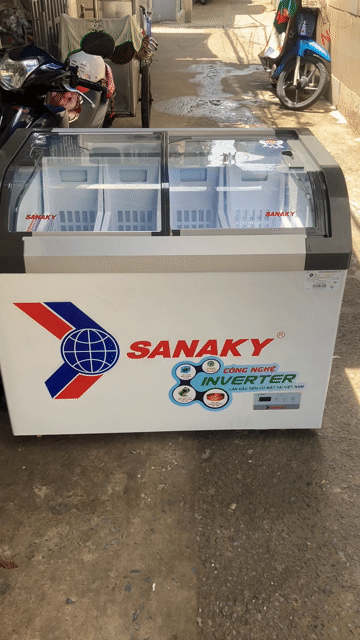 Tủ đông kem Sanaky 380L Inverter Trắng mới 95%. Mua bán Tủ lạnh tại Quận 7 Tp Hồ Chí Minh được đăng bởi Chánh Phạm hình 1