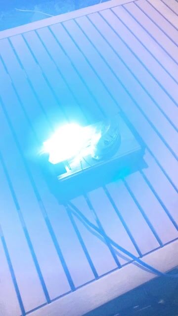 Bộ 2 Đèn LED chớp Trắng Mới. Mua bán Đèn tại Huyện Trảng Bom Đồng Nai được đăng bởi Bình Phan hình 1
