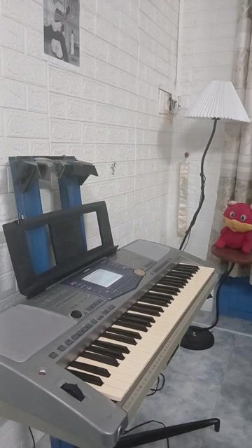 CẦN BÁN ĐÀN YAMAHA PSR 1100 HUYỀN THOẠI. Mua bán Nhạc cụ tại Quận 12 Tp Hồ Chí Minh được đăng bởi Sơn hình 1
