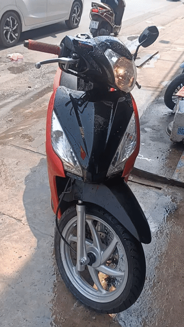 Honda Vision 2019 Đỏ đen. Mua bán Xe máy tại Quận Bình Tân Tp Hồ Chí Minh được đăng bởi cửa hàng xe máy cũ Tiến phát chuyên bán góp trả trước 0 đồng hình 1
