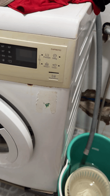 Máy giặt Electrolux 7kg cửa ngang Trắng cũ. Mua bán Máy giặt tại Quận 8 Tp Hồ Chí Minh được đăng bởi Mạnh Kỳ Hựu Trần hình 1