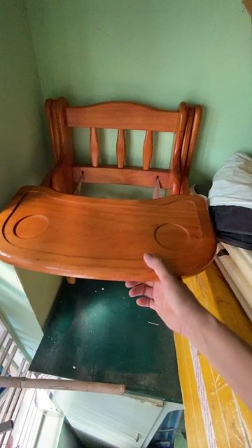 Ghế tập ăn trẻ em gỗ màu Nâu. Mua bán Mẹ và bé tại Quận 8 Tp Hồ Chí Minh được đăng bởi nguyen hoang hình 1