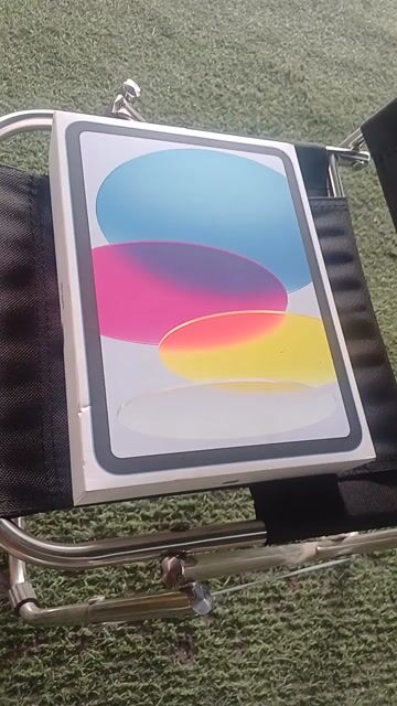 iPad Gen 10 Mới 10.9 inch, chưa khui hợp còn tem. Mua bán Máy tính bảng tại Thành phố Thủ Dầu Một Bình Dương được đăng bởi Man M O D G A M E hình 1