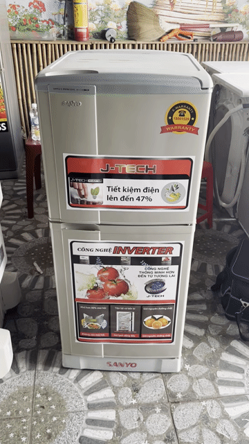 Tủ lạnh Sanyo 140l tiết kiệm điện nhật bản. Mua bán Tủ lạnh tại Huyện An Dương Hải Phòng được đăng bởi Phát Thanh Lý  hình 1