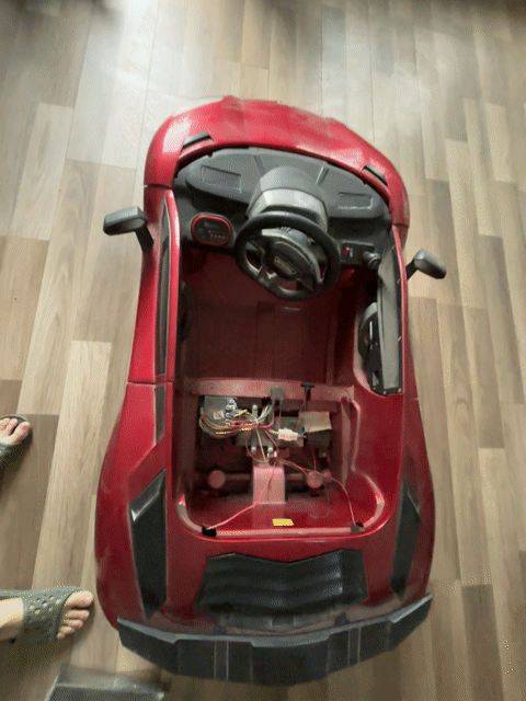 Xe điện trẻ em (bị hư bình điện). Mua bán Mẹ và bé tại Quận Liên Chiểu Đà Nẵng được đăng bởi Kim Chung hình 1