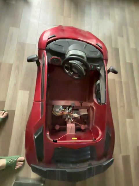 Xe điện trẻ em (bị hư bình điện). Mua bán Mẹ và bé tại Quận Liên Chiểu Đà Nẵng được đăng bởi Kim Chung hình 1