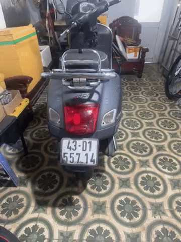 Piaggio Vespa GTS 125cc Xám. Mua bán Xe máy tại Quận Thanh Khê Đà Nẵng được đăng bởi Quy Nguyen hình 1