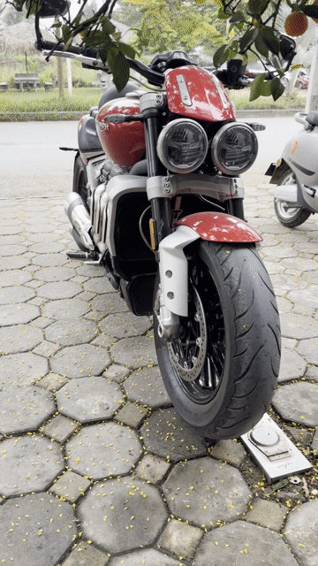 Triumph Rocket 3 R Đỏ 5700 km. Mua bán Xe máy tại Quận Hà Đông Hà Nội được đăng bởi Nguyễn hùng hình 1