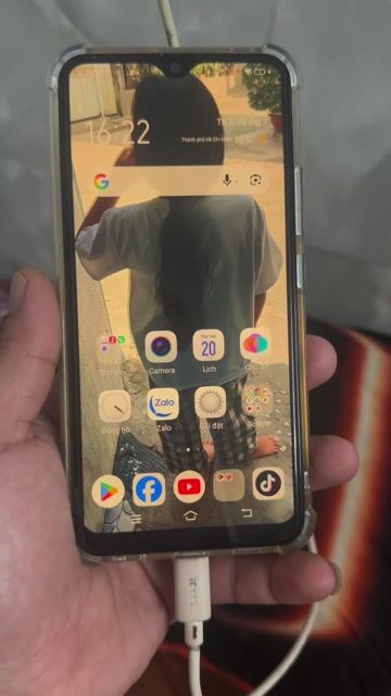 Vivo V12 xanh dương Chụp ảnh đẹp pin tốt. Mua bán Điện thoại tại Thành phố Thủ Đức Tp Hồ Chí Minh được đăng bởi Quốc Nam hình 1