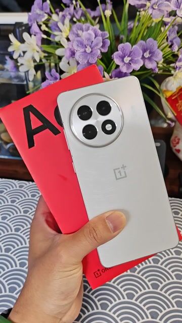 Điện thoại One Plus Ace 5 ,ram 12/256G ,Snap 8gen3. Mua bán Điện thoại tại Quận Ba Đình Hà Nội được đăng bởi Chat mobile hình 1