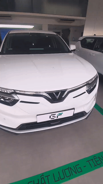 VF8 ECO 2024 Trắng Nội thất đen. Mua bán Ô tô tại Huyện Thường Tín Hà Nội được đăng bởi Vinfast Hòa Lạc Hà Nội  hình 1