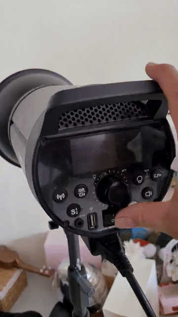 Đèn flash Godox DP400III Đen. Mua bán Máy ảnh, Máy quay tại Thành phố Bến Tre Bến Tre được đăng bởi Lê Hoàng Đạt hình 1