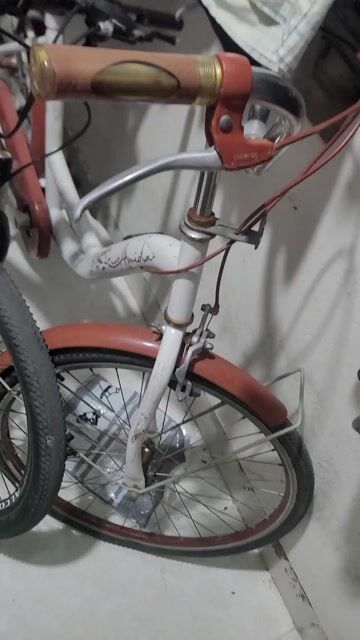 Có cái xe như hình cháu lên cấp 10 h ko đi đến. Mua bán Xe đạp tại Huyện Thường Tín Hà Nội được đăng bởi min hoang hình 1