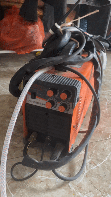Máy hàn TIG TIG250S Cam đen. Mua bán Đồ chuyên dụng, Giống nuôi trồng tại Huyện Chương Mỹ Hà Nội được đăng bởi Nguyễn Thanh Dũng hình 1