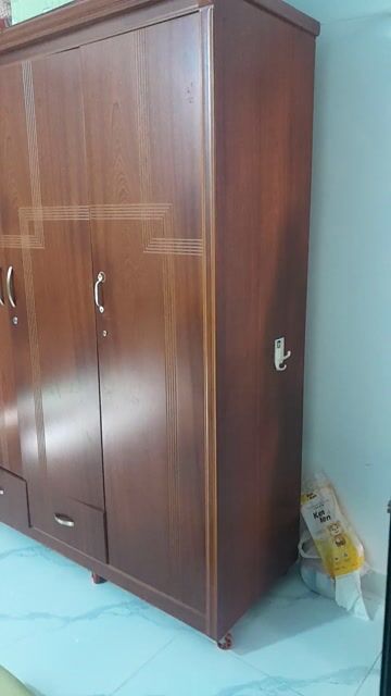 Tủ quần áo gỗ nâu 2.2x2.1x0.7m. Mua bán Tủ, kệ gia đình tại Huyện Bình Chánh Tp Hồ Chí Minh được đăng bởi Giang hình 1