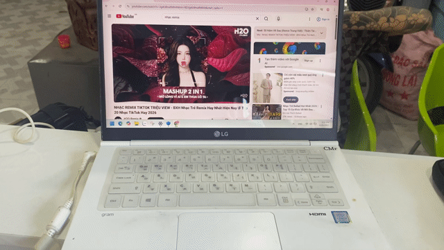 LG Gram i5th8 8GB Trắng. Mua bán Laptop tại Quận Bình Thạnh Tp Hồ Chí Minh được đăng bởi Hoàng Hà huy hình 1