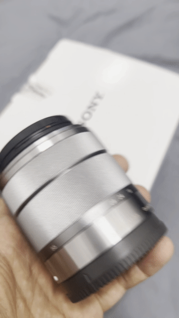 Ống kính Sony E-mount 18-55 Bạc. Mua bán Máy ảnh, Máy quay tại Quận Bình Thạnh Tp Hồ Chí Minh được đăng bởi Duc Anh hình 1