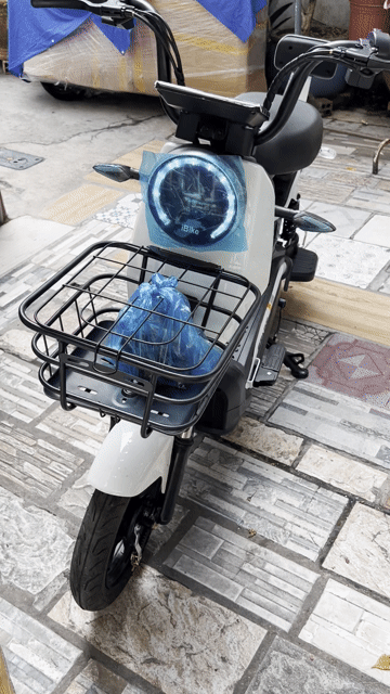 Xe đạp điện iBike Trắng Mới 100% zá 5tr7 bh 1 năm.. Mua bán Xe đạp tại Quận Ninh Kiều Cần Thơ được đăng bởi Mua Bán Đồ Gia Dụng Điện Tử Âm Thanh khoan pin hình 1