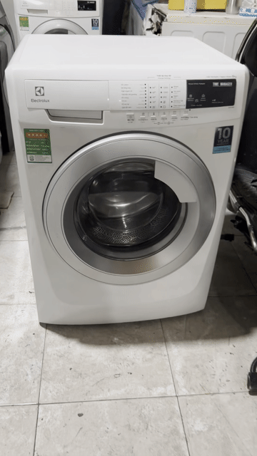 Máy giặt Electrolux 8kg giặt vắt tốt. Mua bán Máy giặt tại Quận 7 Tp Hồ Chí Minh được đăng bởi  Điện Lạnh Dương hình 1