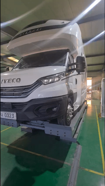 Cầu nâng ô tô. Mua bán Phụ tùng xe tại Huyện Long Hồ Vĩnh Long được đăng bởi nguyễn lan hình 1